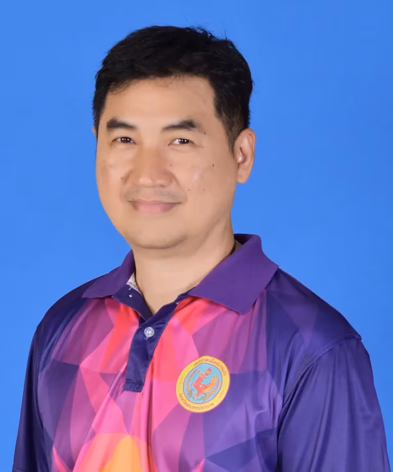 นายจีรศักดิ์ ฟักอ่อน