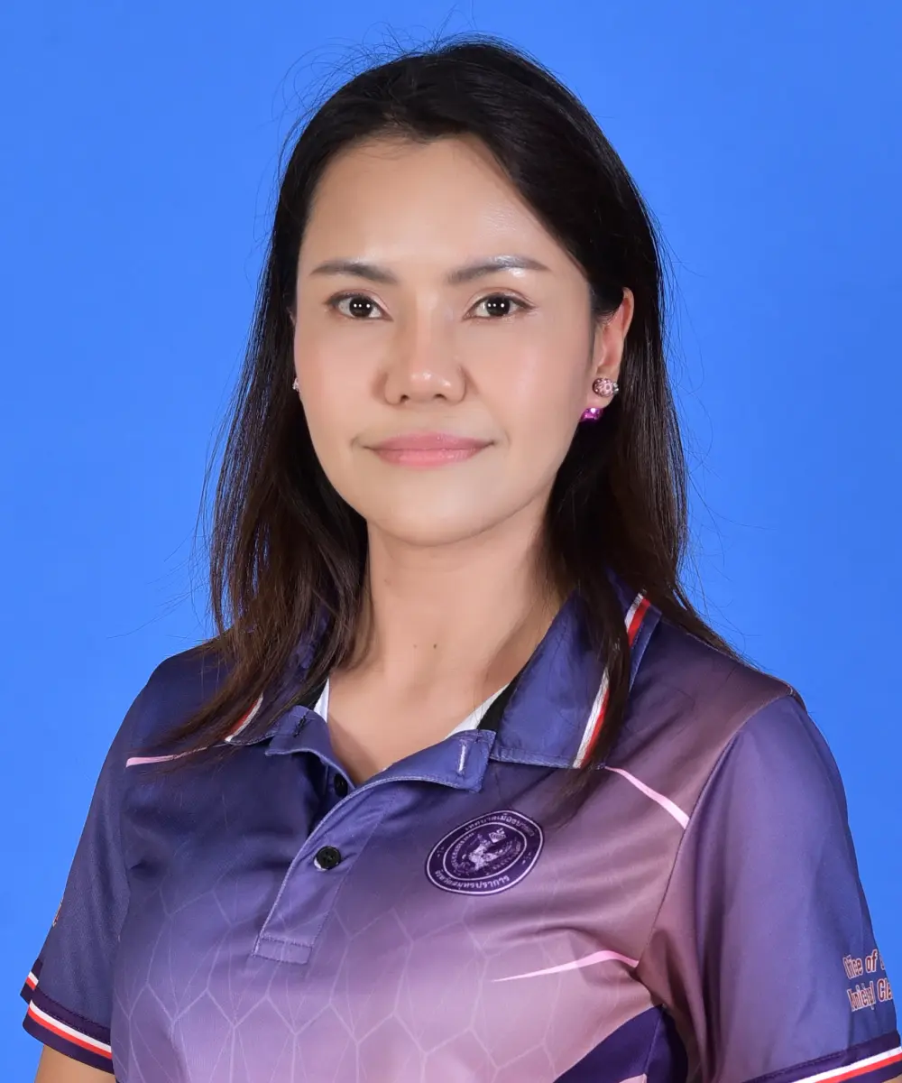นางสาวภคมน ชูชมชื่น