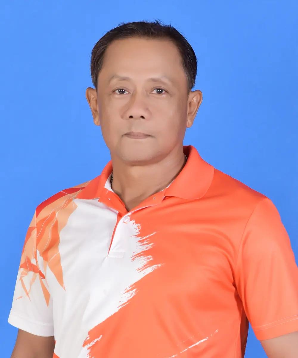 นายพิษณุ ฟักศิริ