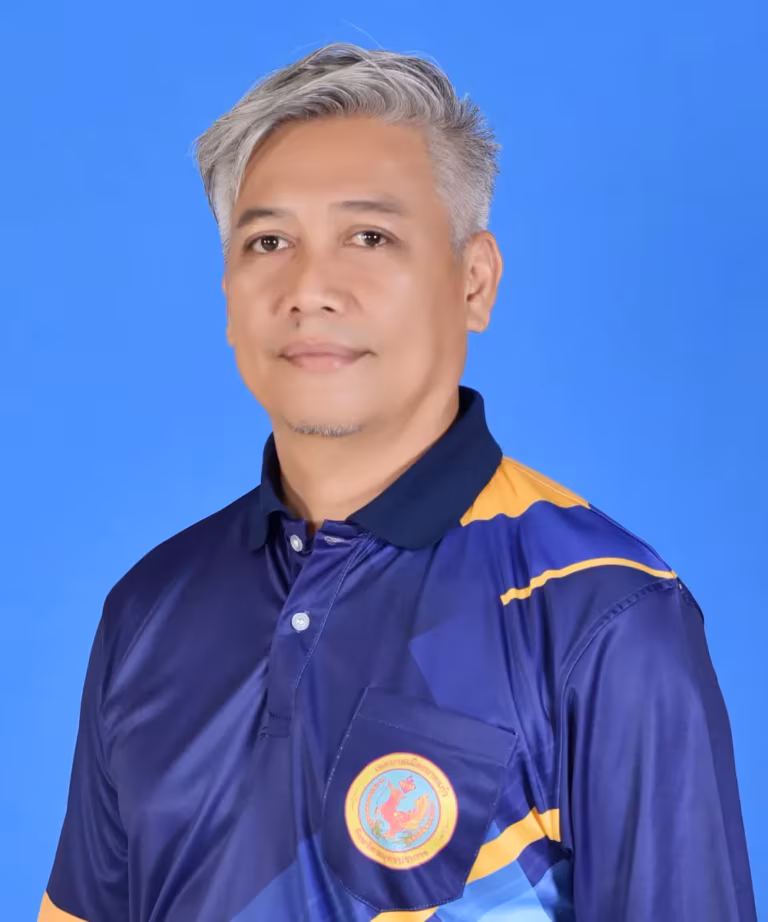 นายรุ่งโรจน์ เพชรรักษ์
