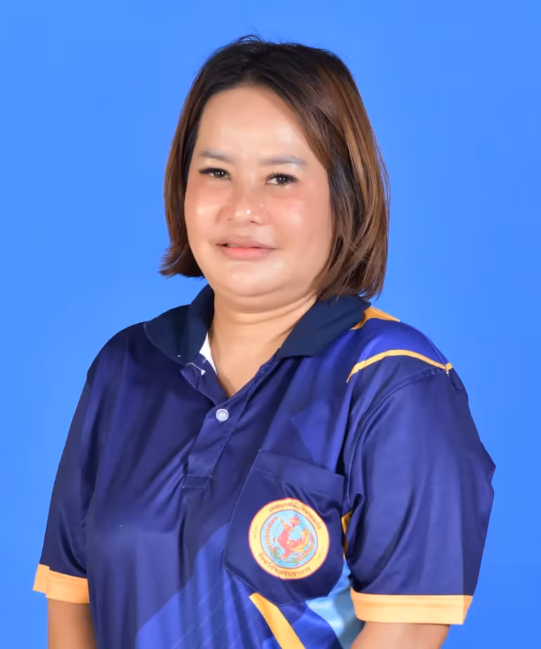 นางสาวธารินี กลิ่นราตรี