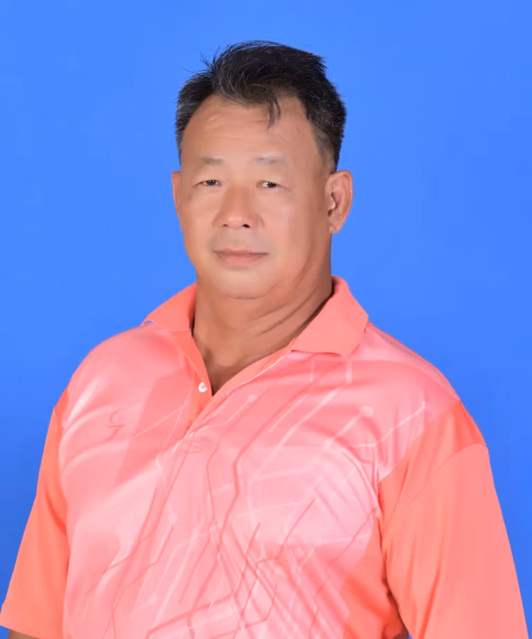 นายสุทธิพร เชี่ยวณิชยกรณ์