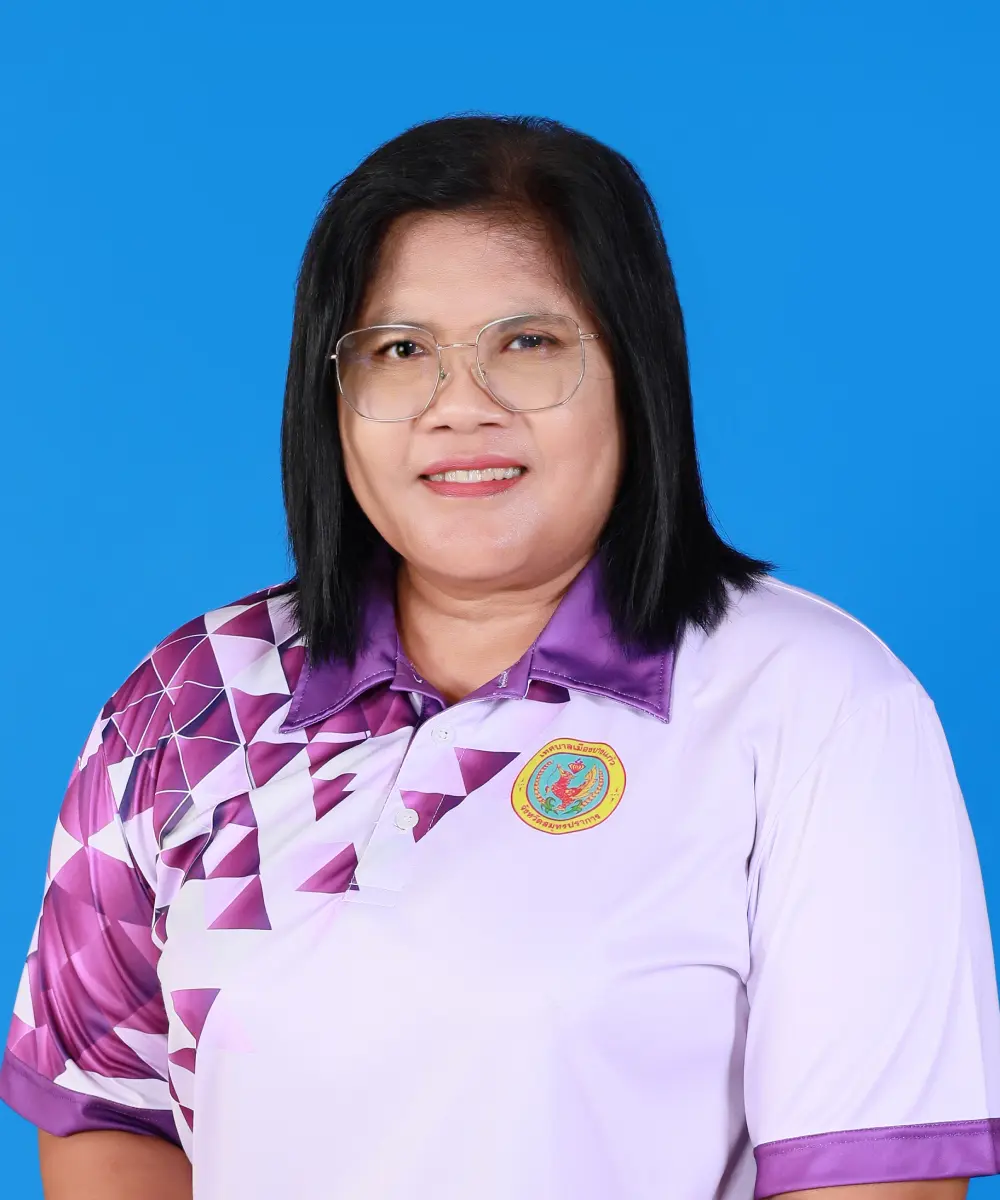 นางสาวอาจารีย์ วิริยะเตชาวัชร์