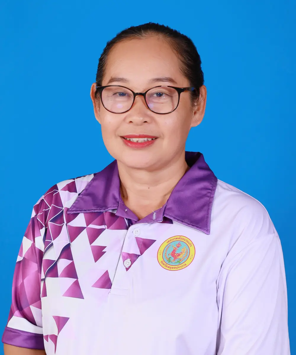 นางสาวกาญจนรัตน์ เสาแก้วชนินทร์พร
