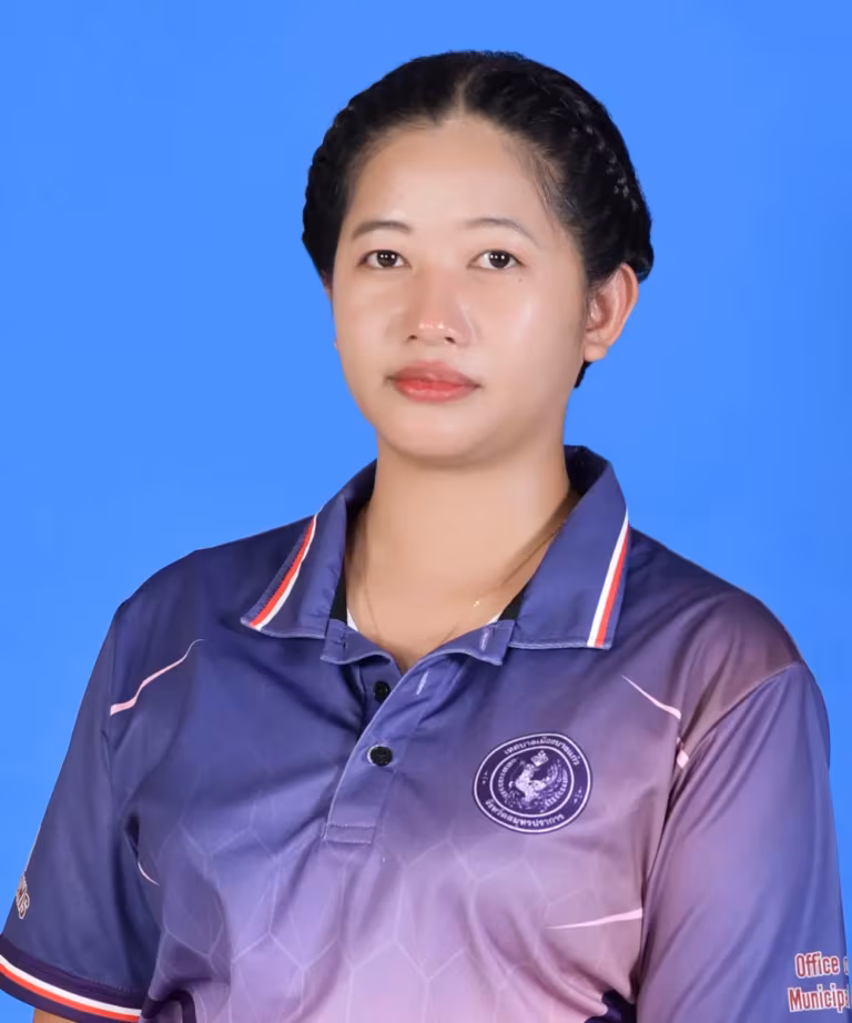 นางสาวชื่นฤทัย ชาญชัย
