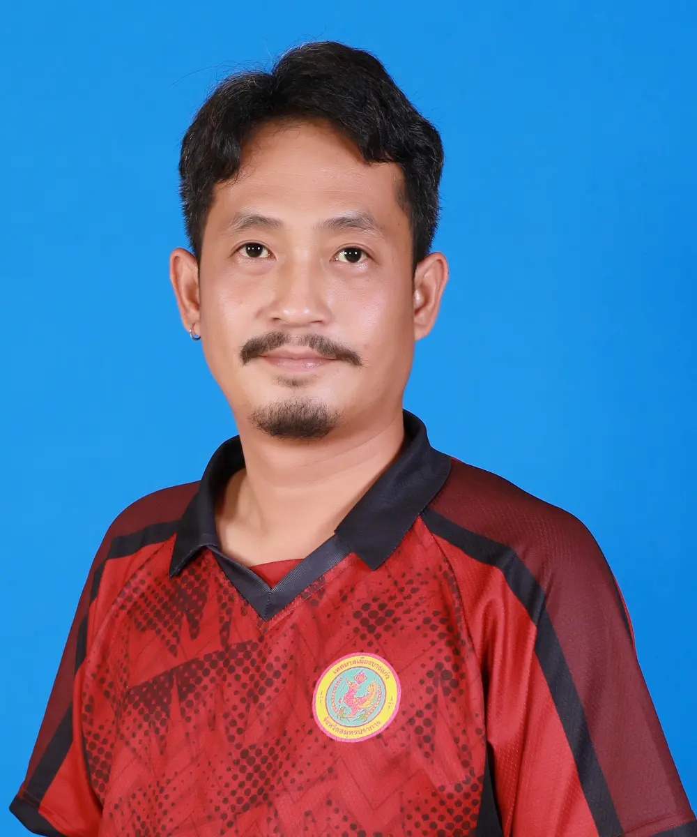 นายวรวุฒิ เทียมนาค