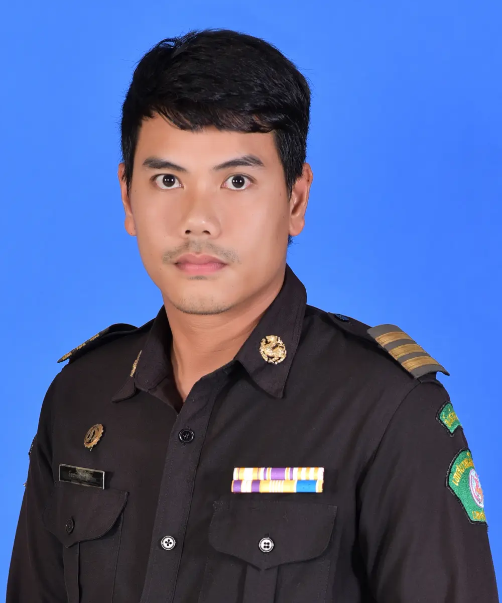 นายธีระพันธ์ ลิพา
