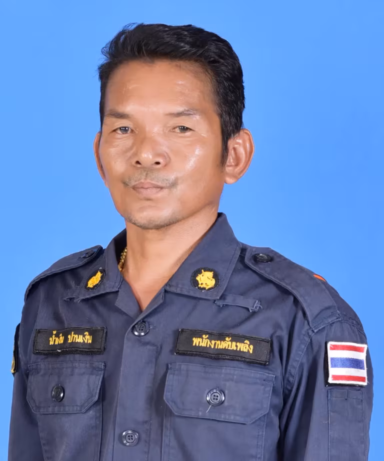 นายวิชัย วัฒนเจริญ