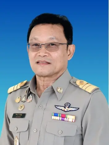 นายชัชวาลย์ พันธ์พุ่ม